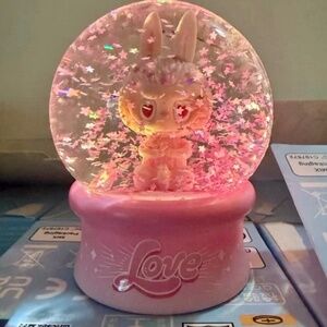 Labubu Big into Energy Snow Globe